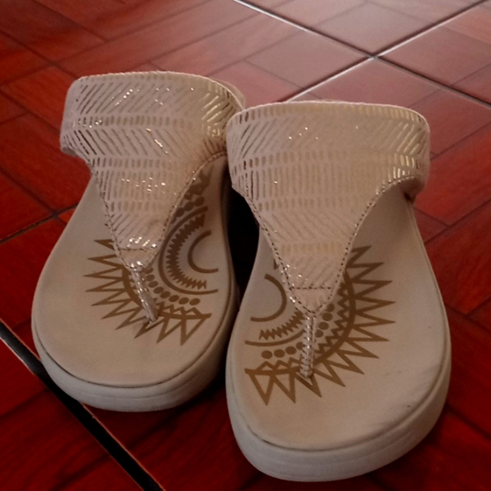 Skechers Like New Memory Foam Relaxed Fit Slides … - image 1